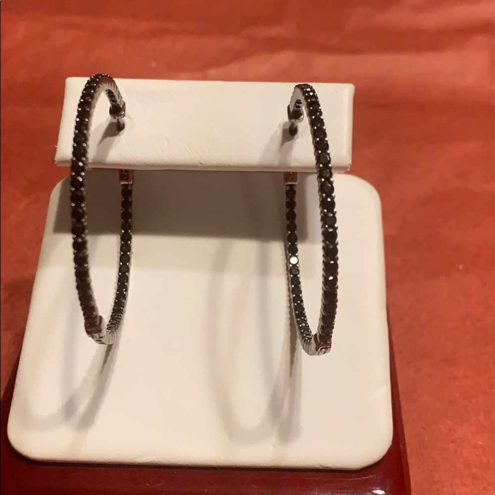 Black silver hoop earings